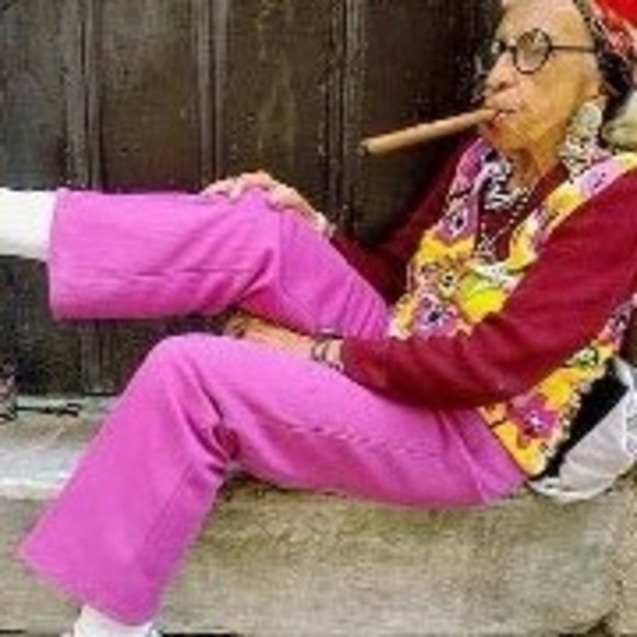 Meet your Posher, Jeannie - Picture 1 of 1